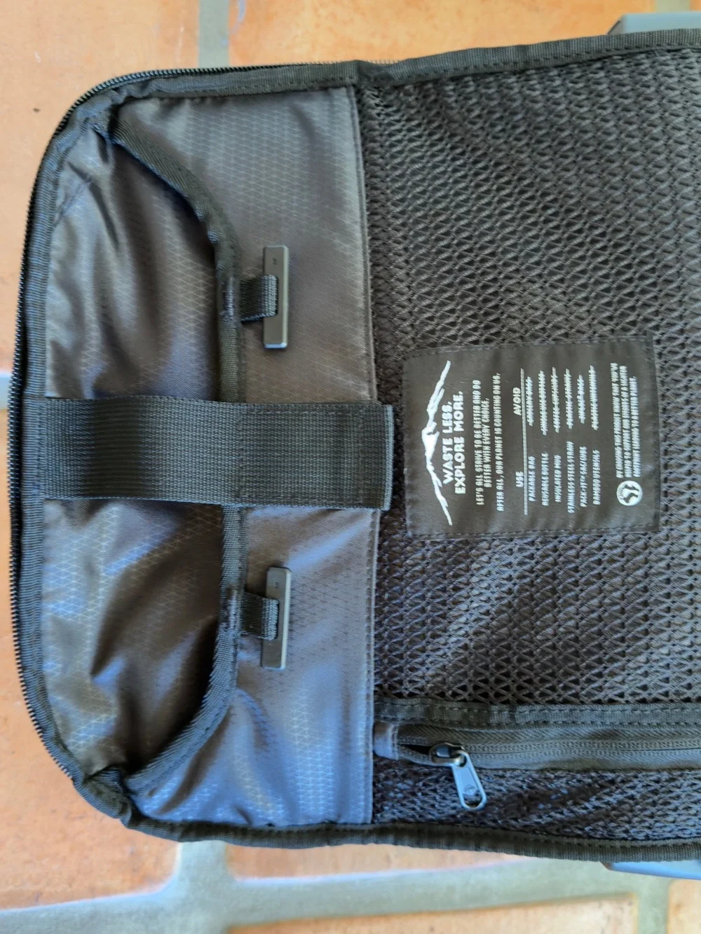 NEW Eagle Creek Tarmac XE 2-Wheel Carry-On | Black | Tags Attached